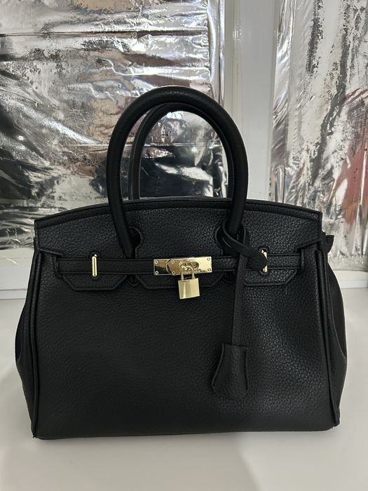 Продам сумку hermes в отличном состояний