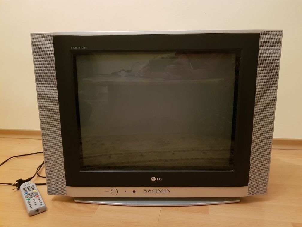 СРОЧНО Продается Телевизор LG в отличном состоянии фирменный теливизор