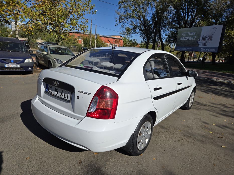 Hyundai Accent  130.500 KM Stare Perfecta Deosebit UNIC PROPRIETAR