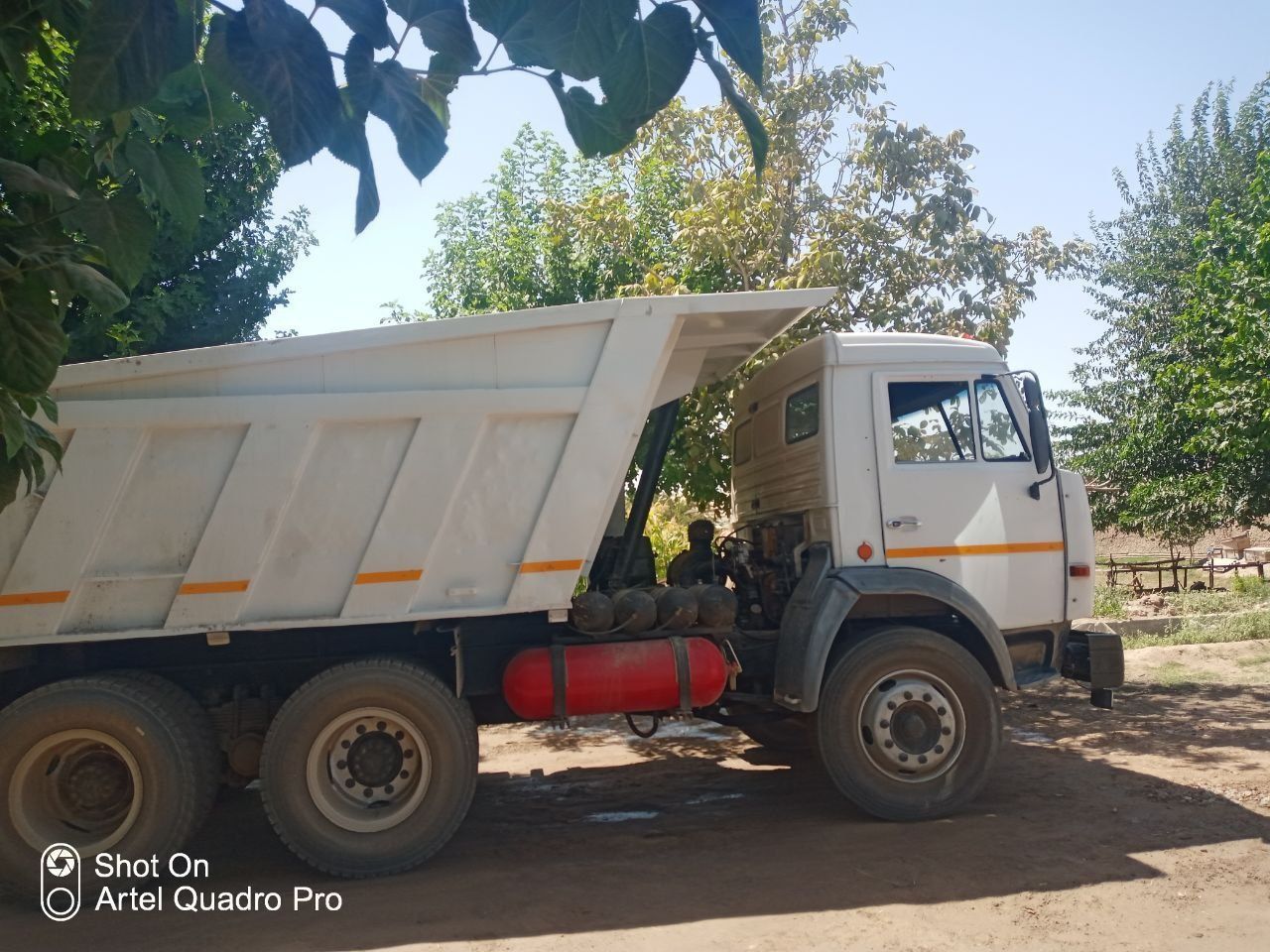 KAMAZ Самасвал Сотилади сотилади