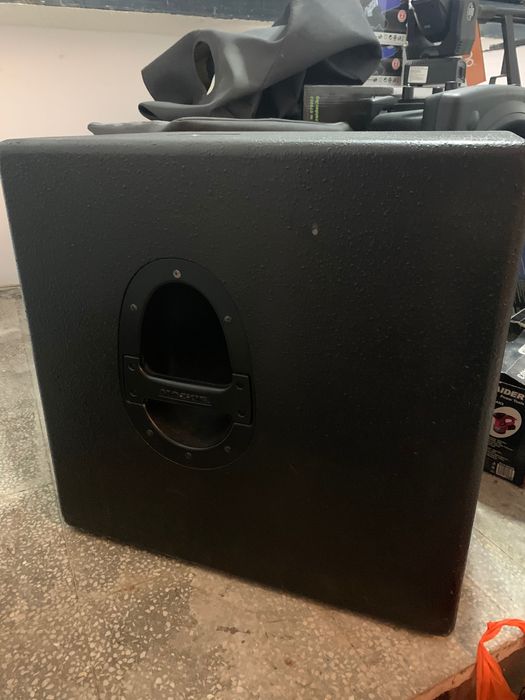 Активни бас каси Mackie SRS1500