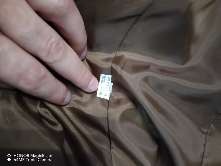 Sacou Barbatesc la 4 nasturi.