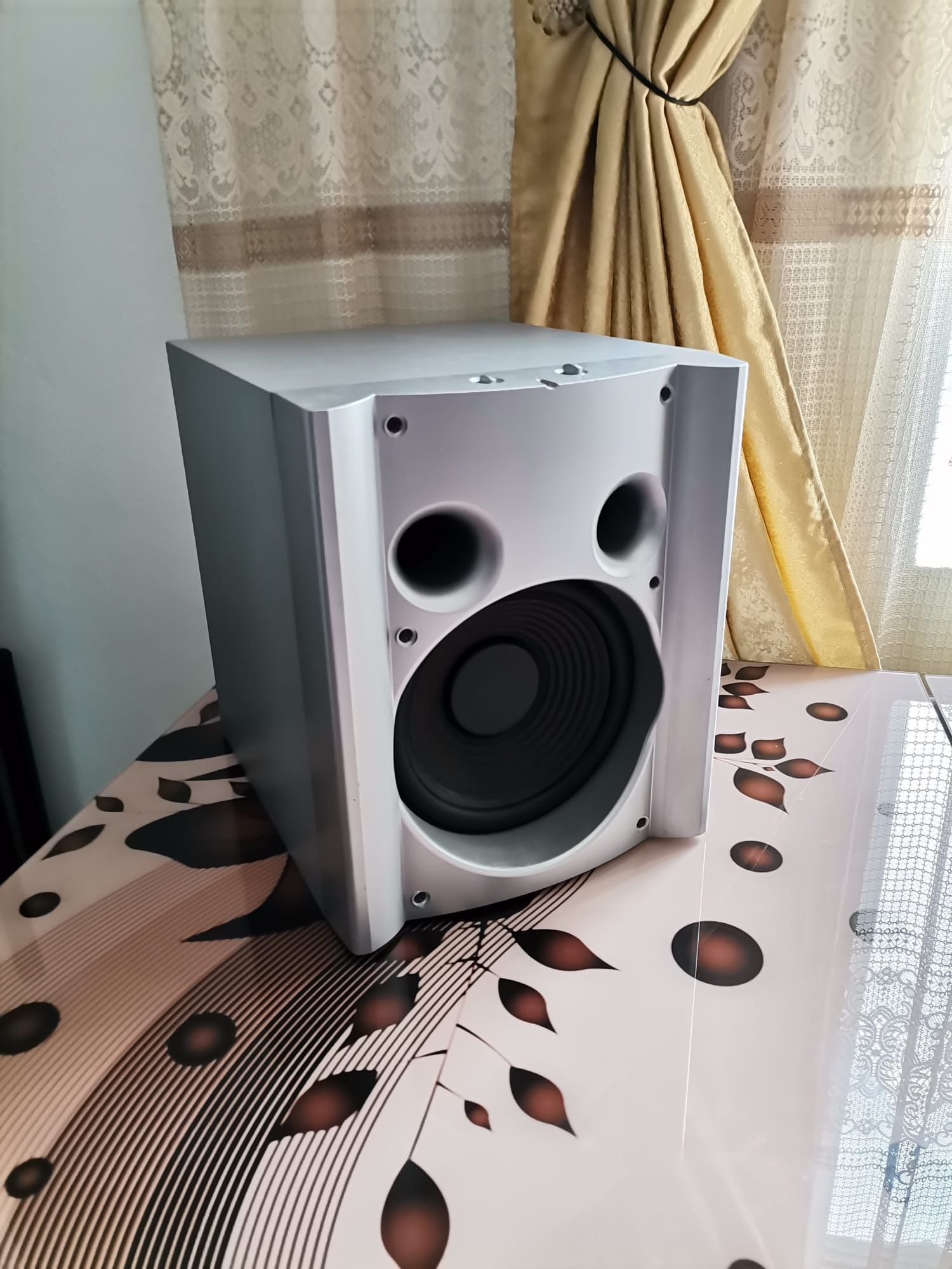 Vand subwoofer activ Sony