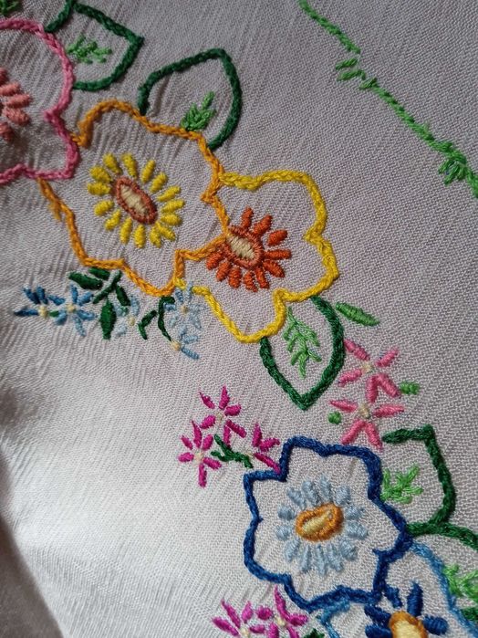 Покривка ръчна изработена 120*110 см