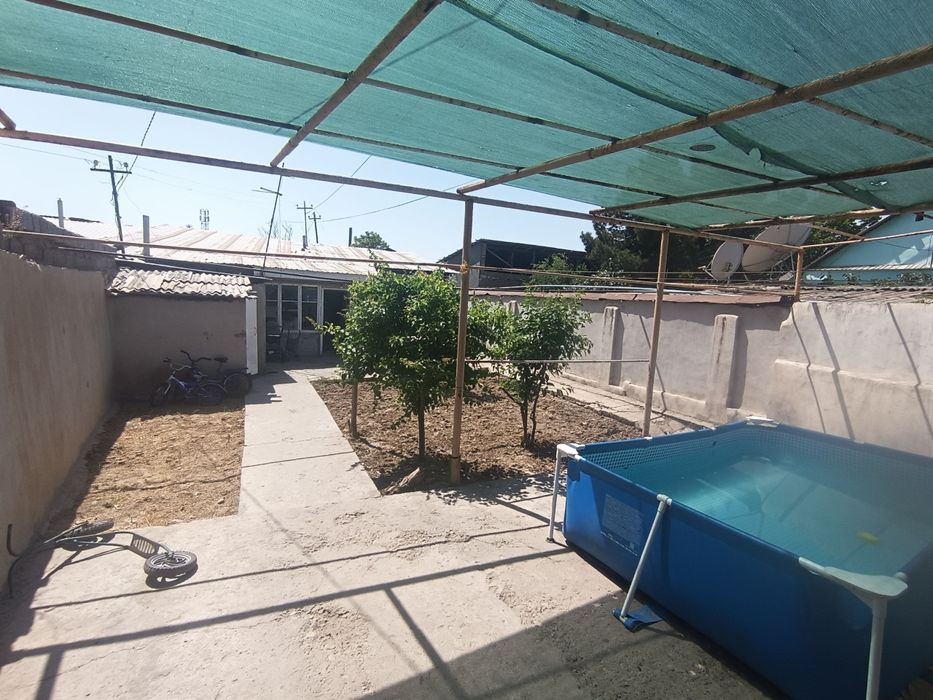 Срочна сотилади 2.5 сотых ховли халкаро аеропор якинида