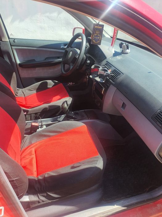 De vânzare Skoda Fabia 1/4 Benzina an 2000