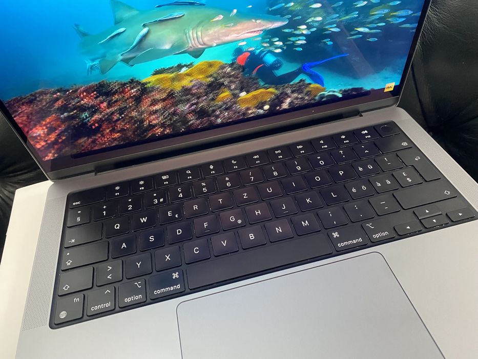 MacBook Pro 14-inch/ M1 Pro / 16 Gb RAM / 512 Gb / Space Black /Ca nou