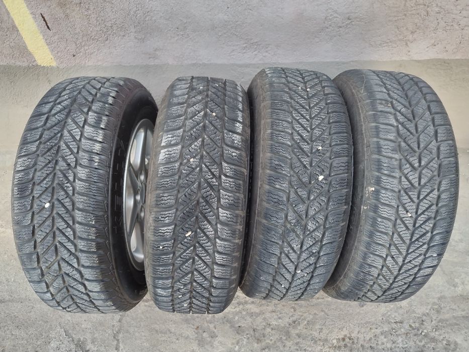 Vand jante bmw cu anvelope de iarna 195/65/15