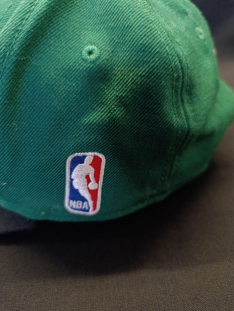 Шапка на Boston Celtics