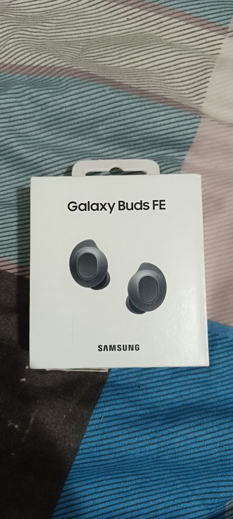 Sumsung galaxy buds FE