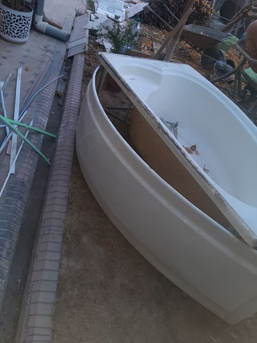 Ванна уголок б/у