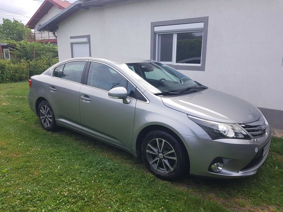 Toyota avensis  2d4d