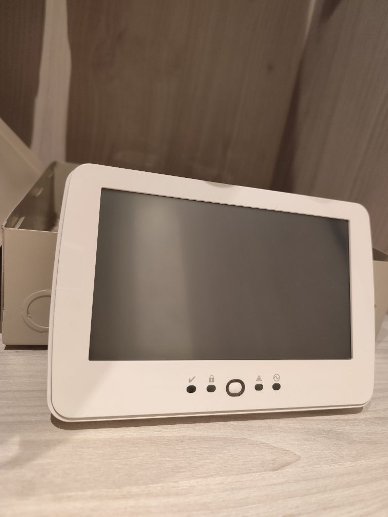 СОТ система DSC PC 1616 H
- DSC PC1616 кон