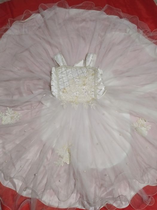 Праздничное платье