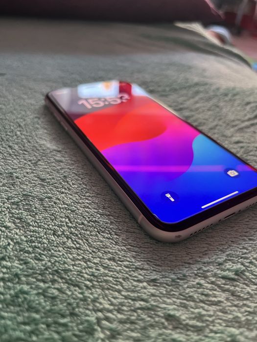 Vand iphone xr impecabil