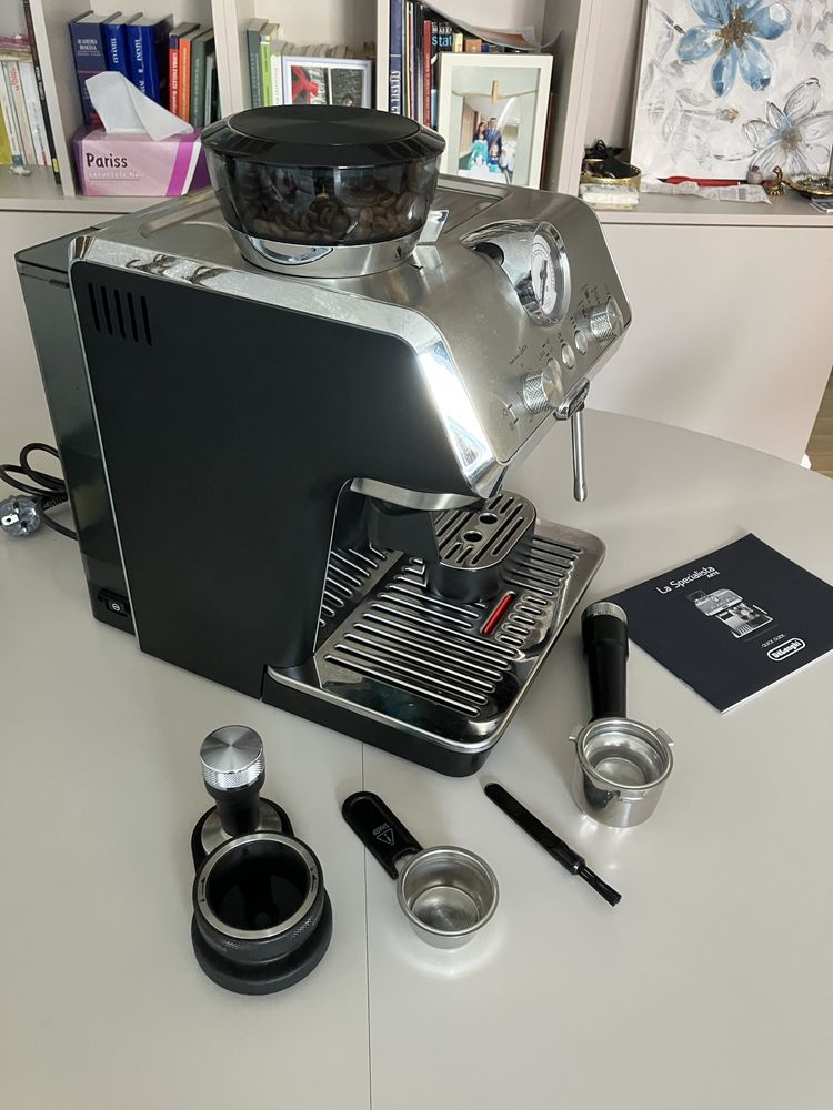 Vand espressor Delonghi La Specialista