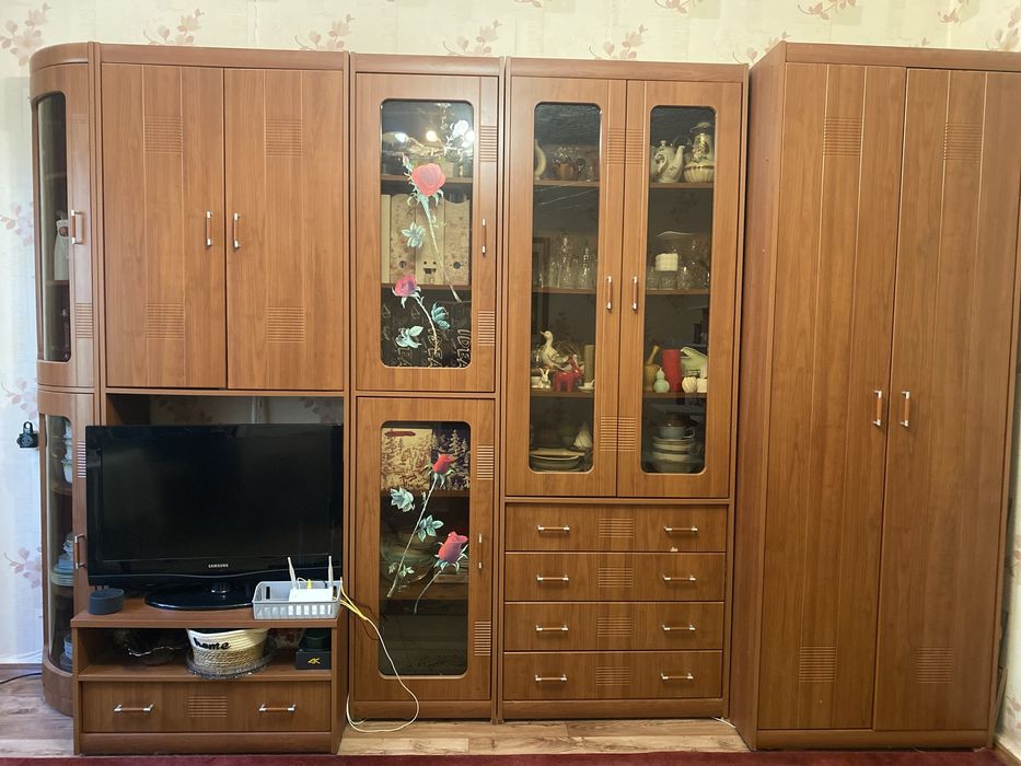 Стенка в гостиную