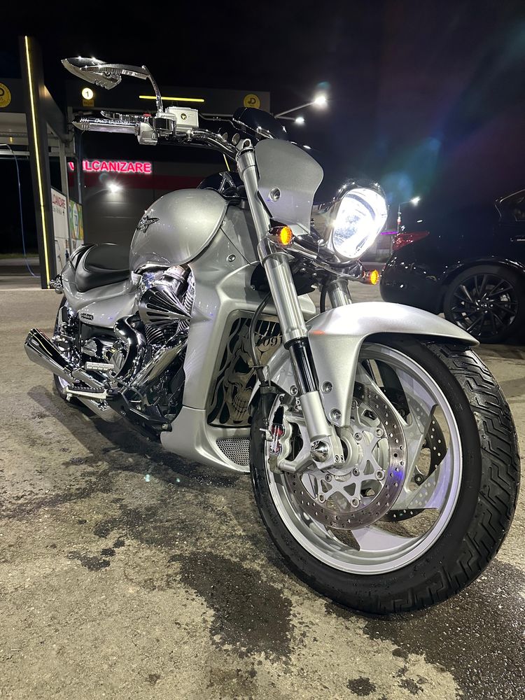 Suzuki Boulevard Intruder M109R