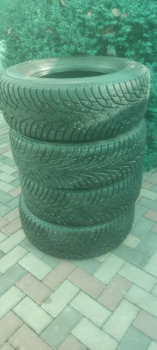 Зимние шины Б/У Maxxis Premitra ice Nord шипованные 265/70/R16