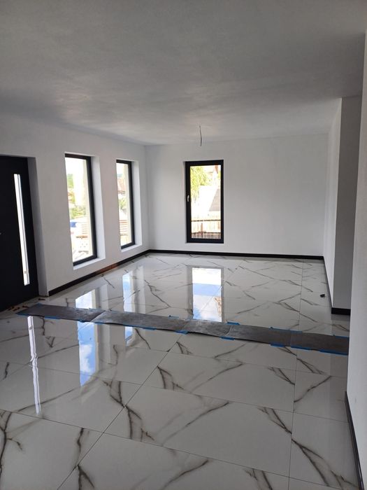 Construcții case de la zero , amenajari interioare si exterioare