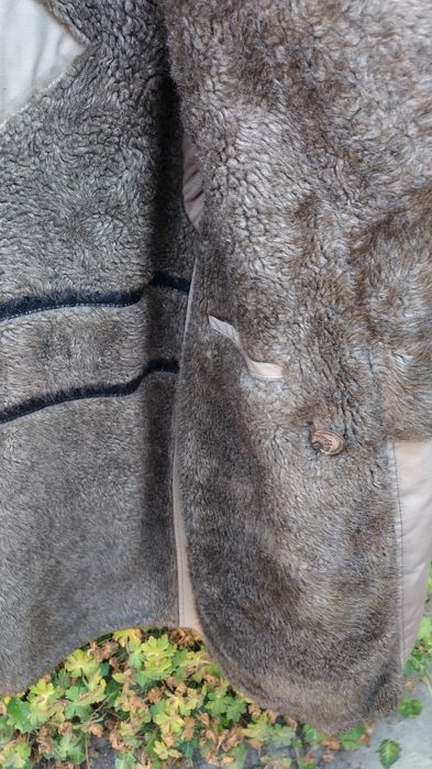 Продавам дълго яке