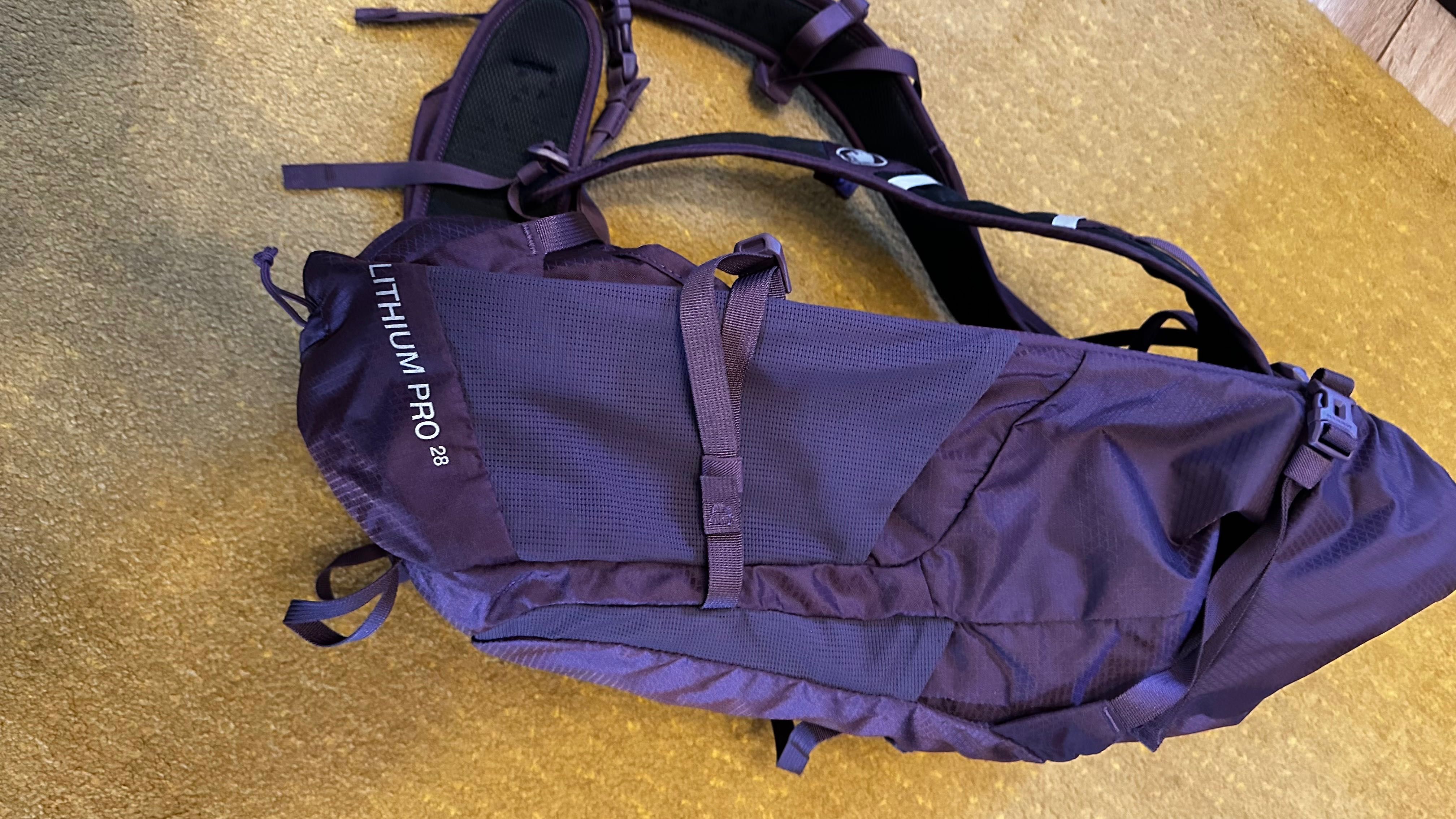 Mammut Lithium PRO 28 L ca NOU rucsac drumetie hiking husa ploaie 890g