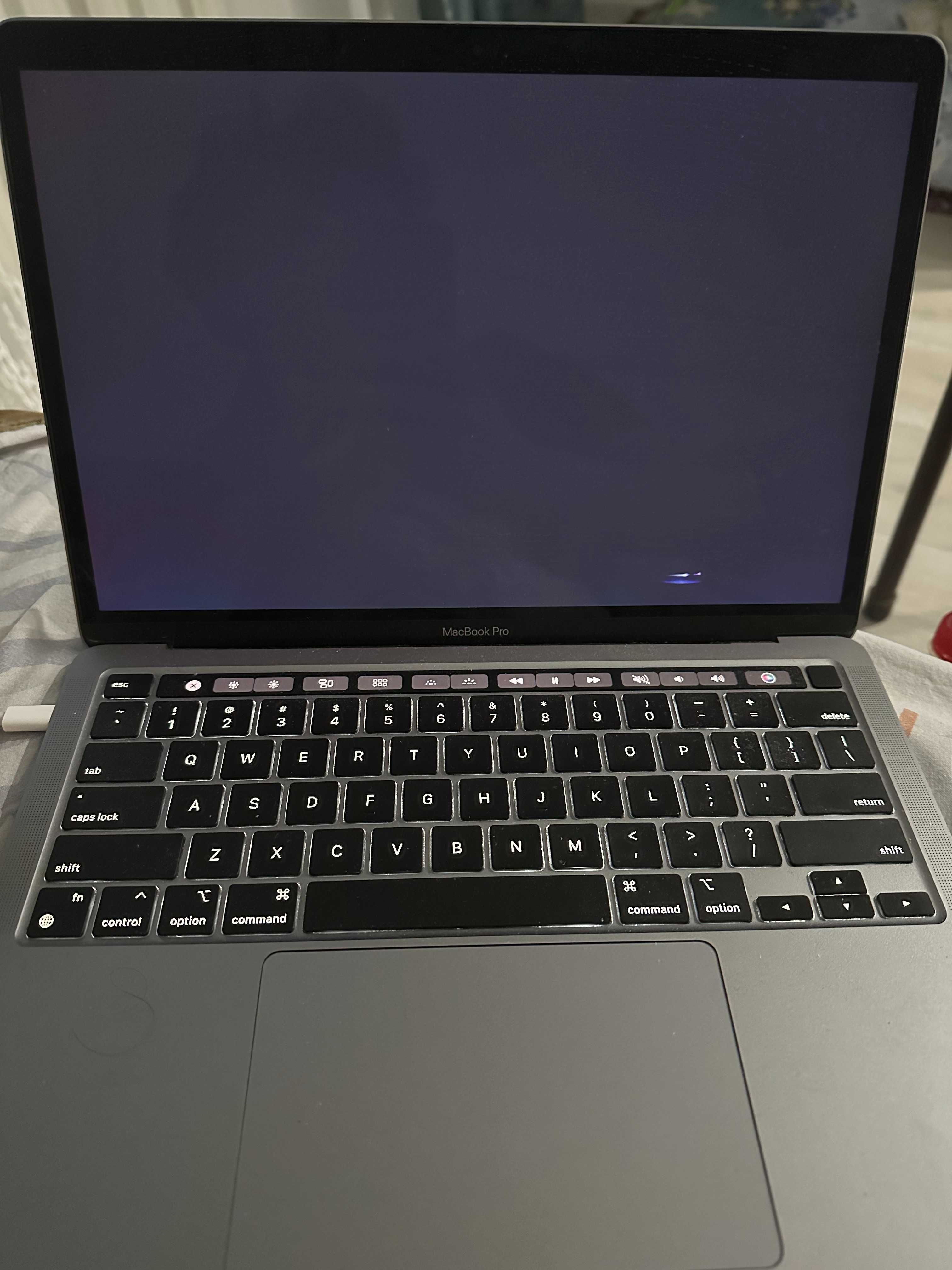 Продам Macbook Pro 13 M1 256Gb