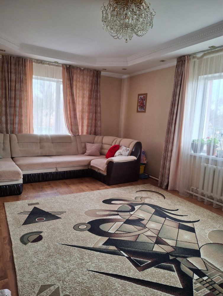 Продается дом с большим участком
