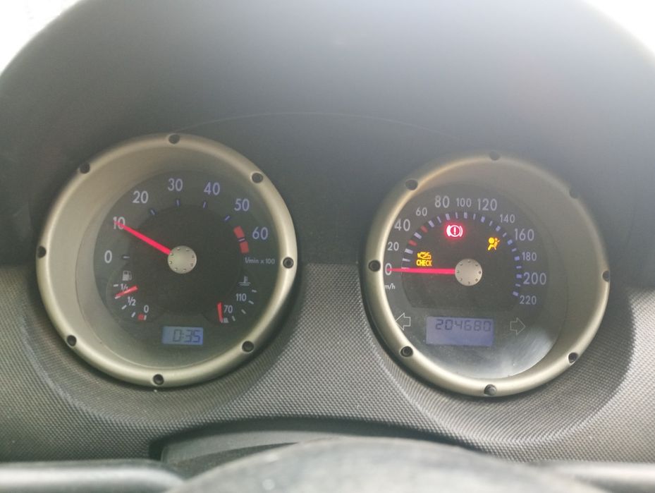 Vând polo6n2 1.4 benzină 44 kw 60 cai
