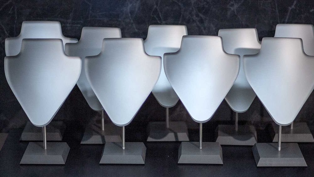 Поставка за бижута, бюст, стойка за колие, гердан, врат, дисплей