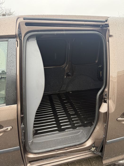 Volkswagen Caddy 1.6 TDI 2013 DSG Automat Highline Navi Impecabil