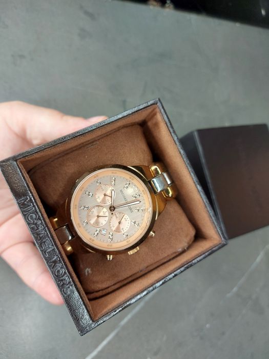 Michael Kors дамски часовник от розово злато