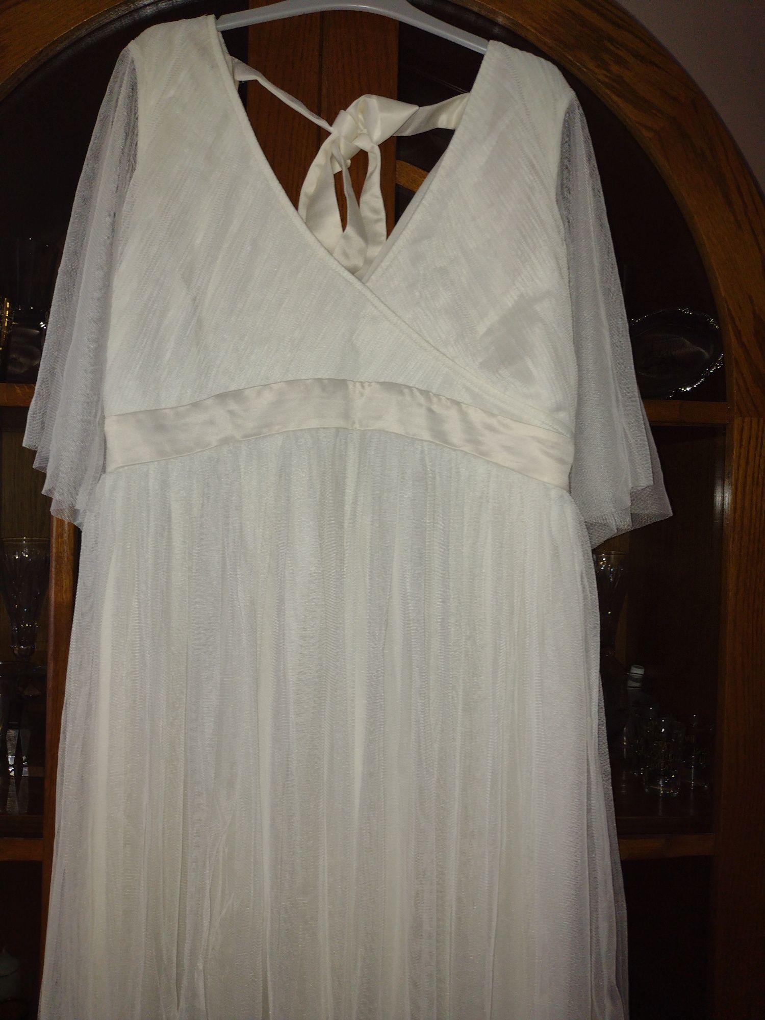 Rochie alb-ivory din tulle (gravide)