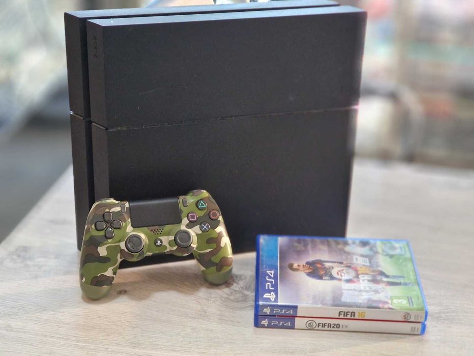 SONY Playstation 4 500 GB / 2 игри