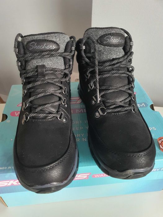 Skechers ниски ботуши с връзки