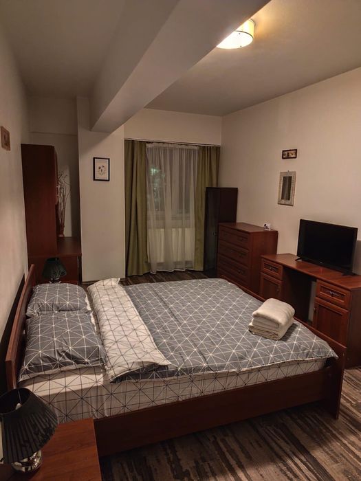 Inchiriez Apartament 2 Camere