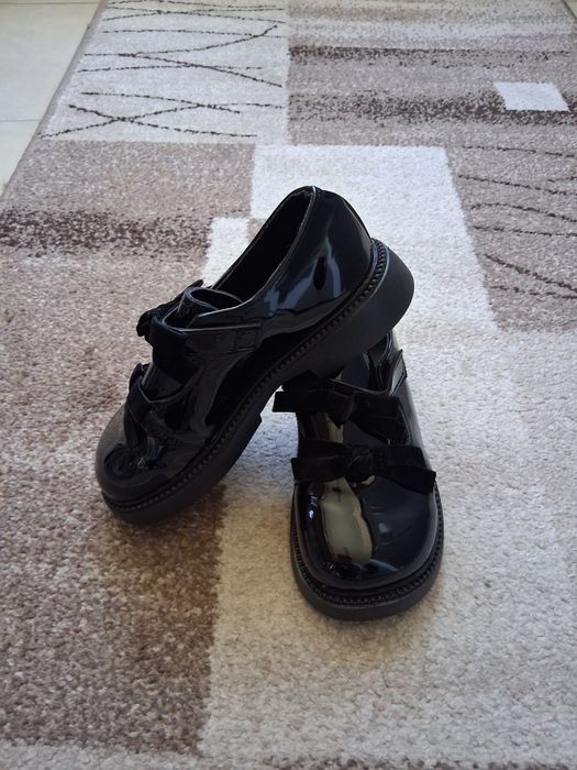 Pantofi noi nr 31