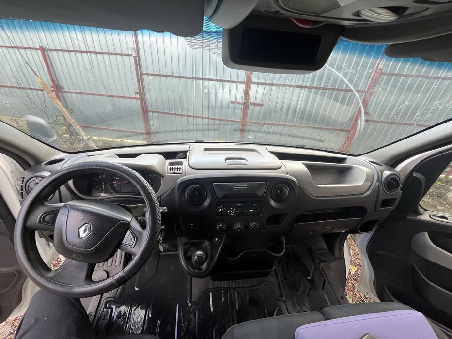 Renault Master 2.3 diesel 8 europaleti