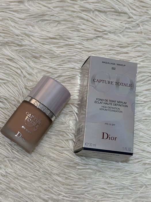 Fond de ten Dior Capture Totale