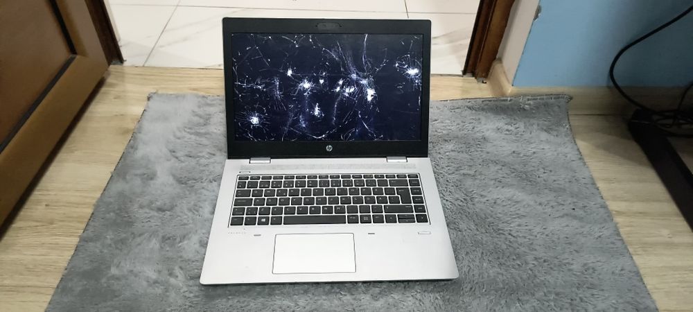 Продавам лаптоп HP probook 640 g4