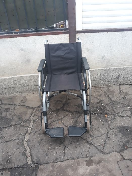Carucior handicap scaun cu rotile
