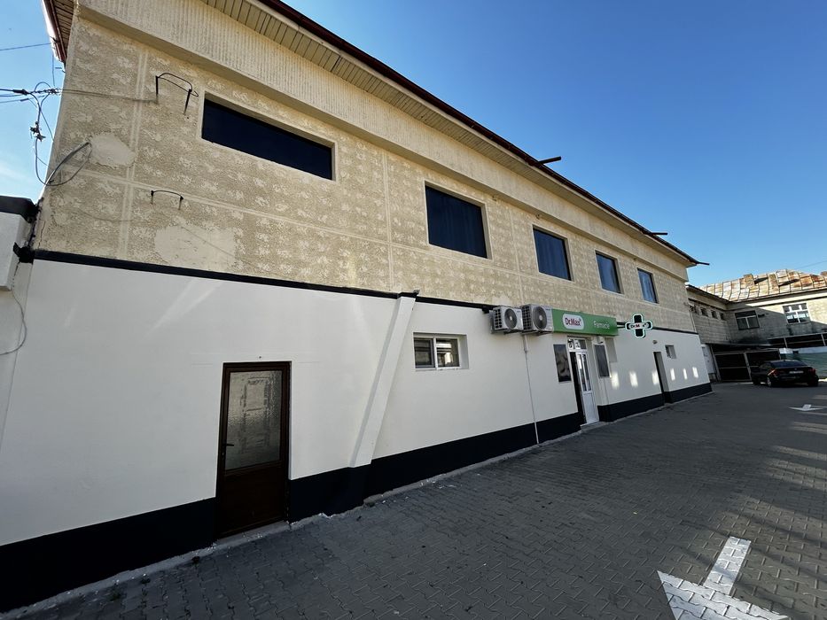 Vand spatiu Comercial Gugesti