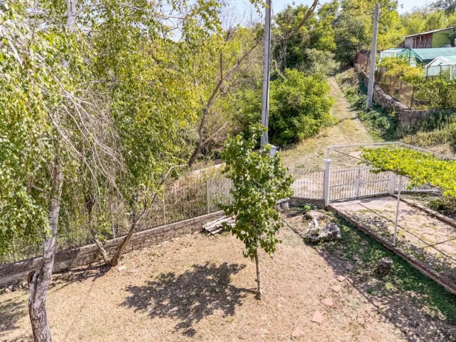 Къща в Плевен, област-с.Тученица площ 70 цена 119000