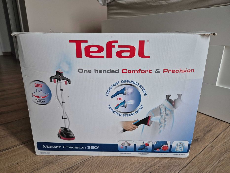 Statie de calcat verticala Tefal