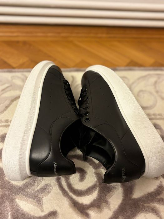 Alexander McQueen  Marimea 40