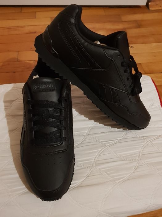 Маратонки Reebok, чисто нови, 44 номер.