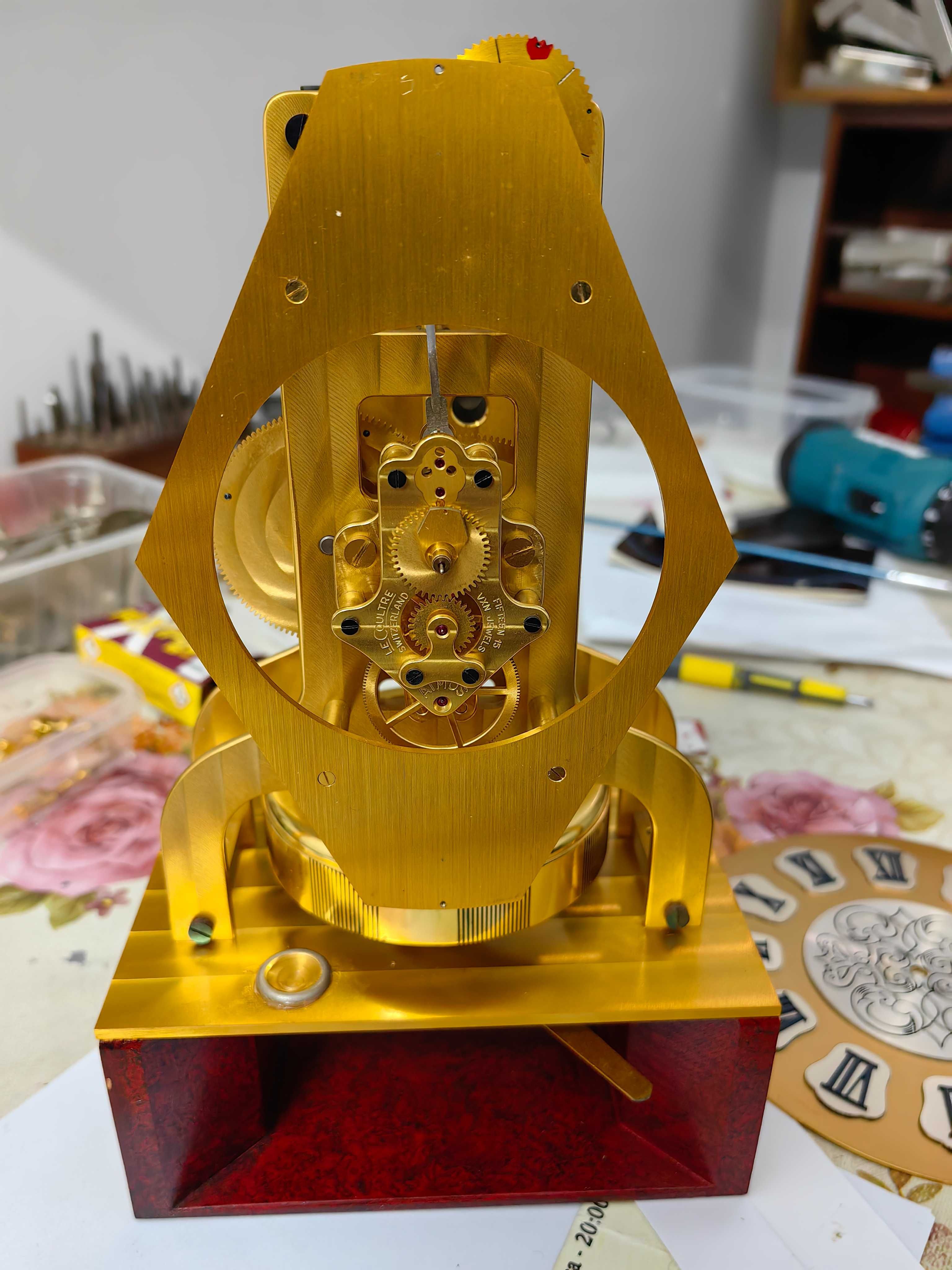 ceas de perete,semineu,elvetian,perpetuum,ATMOS