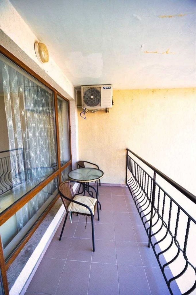 Продава се Тристаен апартамент в к.к. Слънчев бряг - 75 кв.м за 1000 €/кв.м - Снимка #9