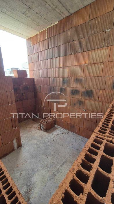 Тристаен апартамент Кючук Париж