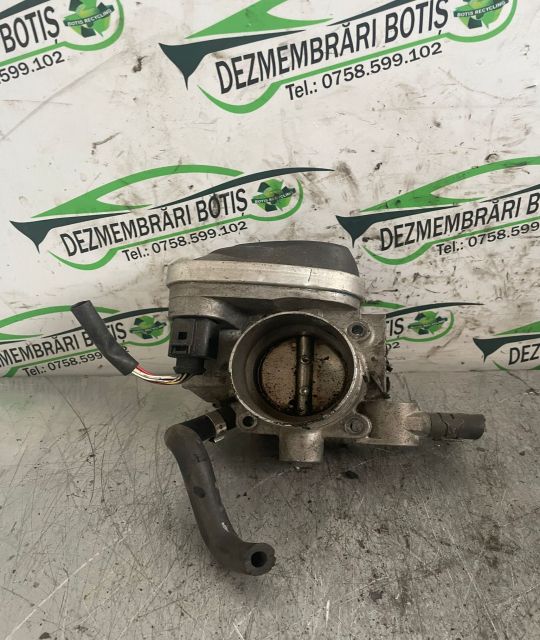 Clapeta acceleratie 06B 133 062 P Volkswagen VW Passat B5.5 (facelift